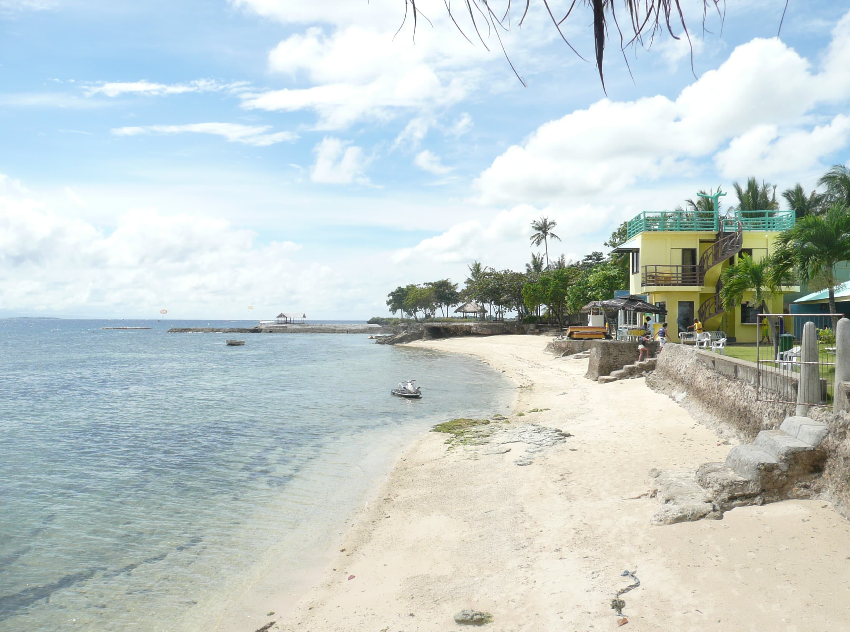 Nalusuan Island